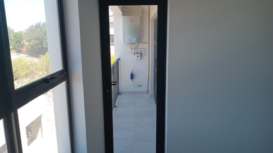 2 Bedroom Property for Sale in Table View Western Cape